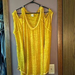 Terra and Sky lightweight sheer off the shoulder T-shirt. Goldenrod color size 3